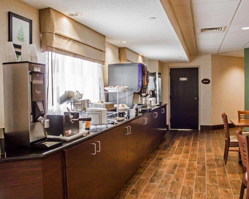 Sleep Inn Geistown Ngoại thất bức ảnh