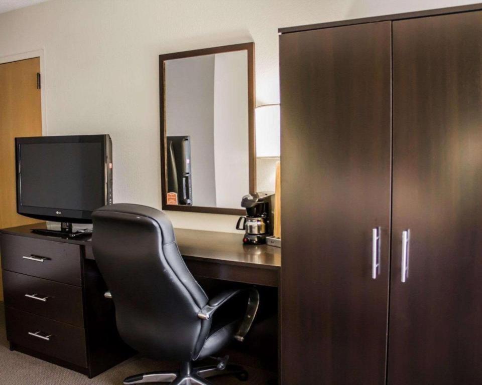 Sleep Inn Geistown Ngoại thất bức ảnh