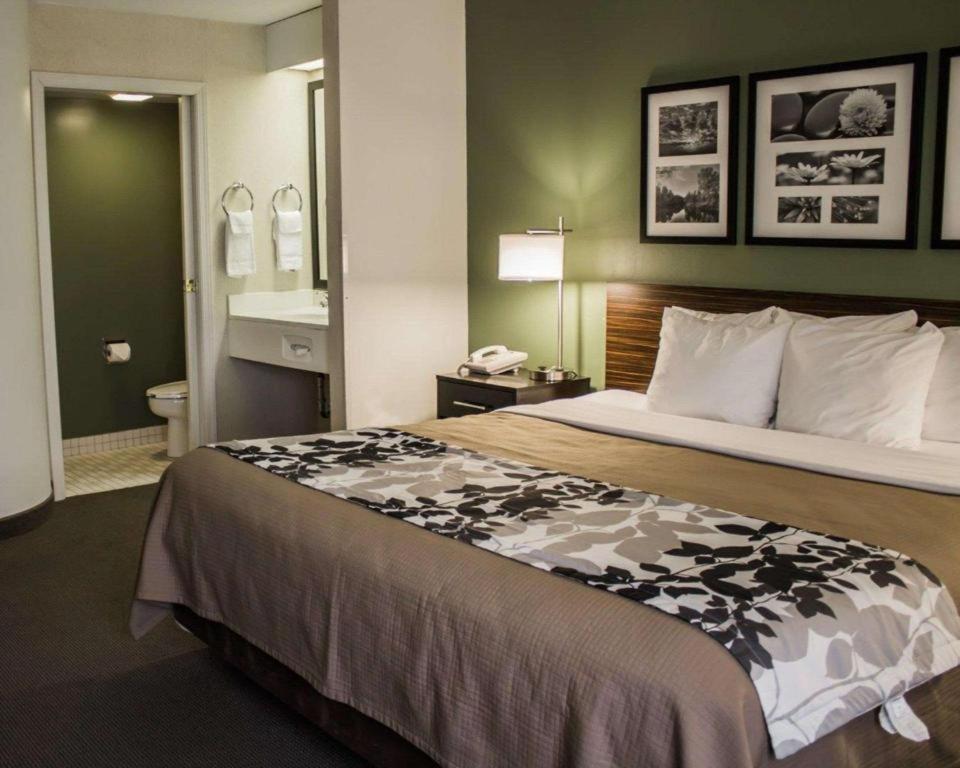 Sleep Inn Geistown Ngoại thất bức ảnh