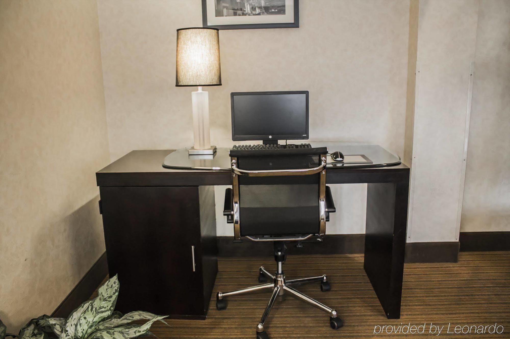 Sleep Inn Geistown Ngoại thất bức ảnh